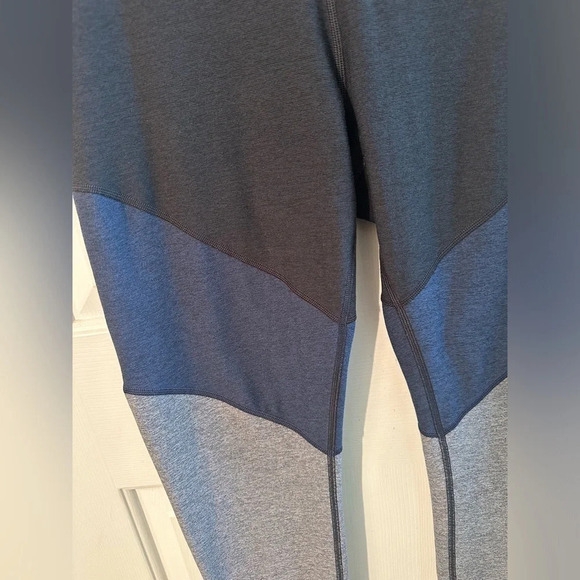 OUTDOOR VOICES 7/8 Springs Navy Colorblock Leggings LARGE - Picture 6 of 7